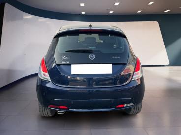 LANCIA CERTIFIED Lancia Ypsilon Iii 2015 1.0 Hybrid Gold S And S 70cv Usata - City Car Ibrido Blu - Torino - 2285365_5