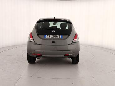 LANCIA CERTIFIED Lancia Ypsilon 1.0 Firefly 5 Porte S And S Hybrid Platino Usata - City Car Ibrido Grigio - Caserta - 2285971_5