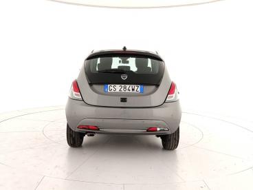 LANCIA CERTIFIED Lancia Ypsilon 1.0 Firefly 5 Porte S And S Hybrid Platino Usata - City Car Ibrido Grigio - Caserta - 2286247_5
