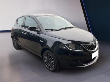 LANCIA CERTIFIED Lancia Ypsilon Iii 2021 1.0 Firefly Hybrid Gold S And S 70cv 5p.t Usata - City Car Ibrido Nero - Torino - 2287258_2