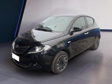 LANCIA CERTIFIED Lancia Ypsilon Iii 2021 1.0 Firefly Hybrid Gold S And S 70cv 5p.t Usata - City Car Ibrido Nero - Torino - 2287258_3