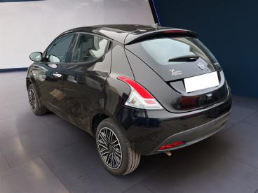 LANCIA CERTIFIED Lancia Ypsilon Iii 2021 1.0 Firefly Hybrid Gold S And S 70cv 5p.t Usata - City Car Ibrido Nero - Torino - 2287258_4