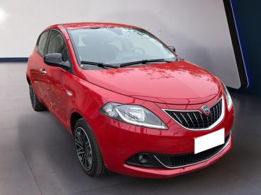 LANCIA CERTIFIED Lancia Ypsilon Iii 2021 1.0 Firefly Hybrid Gold S And S 70cv Usata - City Car Ibrido Rosso - Torino - 2287259_2