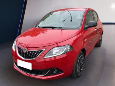 LANCIA CERTIFIED Lancia Ypsilon Iii 2021 1.0 Firefly Hybrid Gold S And S 70cv Usata - City Car Ibrido Rosso - Torino - 2287259_3