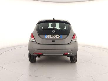 LANCIA CERTIFIED Lancia Ypsilon 1.0 Firefly 5 Porte S And S Hybrid Platino Usata - City Car Ibrido Grigio - Caserta - 2288816_5