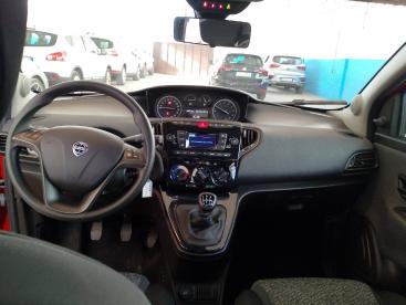 LANCIA CERTIFIED Lancia Ypsilon 1.0 70cv Hybrid Silver Usata - City Car Ibrido Rosso - Fisciano - 2299227_5