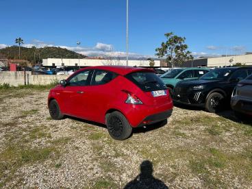 LANCIA CERTIFIED Lancia Ypsilon 1.0 70cv Hybrid Silver Usata - City Car Ibrido Rosso - Fisciano - 2306905_4