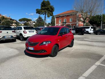 LANCIA CERTIFIED Lancia Ypsilon 1.0 Firefly 5 Porte S And S Hybrid Ecochic Silver Usata - City Car Ibrido Rosso - Fisciano - 2306906_1