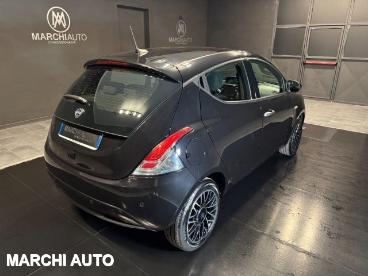 LANCIA CERTIFIED Lancia Ypsilon 1.0 Firefly 5 Porte Hybrid Platino Usata - City Car Ibrido Nero - Bastia Umbra - 2309388_5