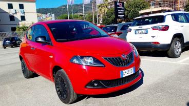 LANCIA CERTIFIED Lancia Ypsilon 0.9 Twinair 70cv Metano Silver Usata - City Car  Rosso - Fisciano - 2310500_2