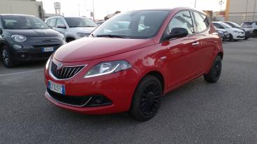 LANCIA CERTIFIED Lancia Ypsilon 1.0 70cv Hybrid Silver Usata - City Car Ibrido Rosso - Fisciano - 2310501_1