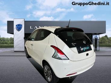 LANCIA CERTIFIED Lancia Ypsilon 1.0 Firefly 5 Porte S And S Hybrid Gold Plus Usata - City Car Ibrido Bianco - Bologna - 2311951_3