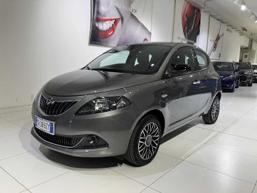 SPOTICAR Lancia Ypsilon 1.0 Firefly 5 Porte S&s Hybryd Gold Usata - City Car Benzina Grigio - Fornovo Di Taro - 1202312519_1