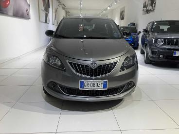 SPOTICAR Lancia Ypsilon 1.0 Firefly 5 Porte S&s Hybryd Gold Usata - City Car Benzina Grigio - Fornovo Di Taro - 1202312519_2