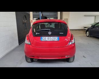 SPOTICAR Lancia Ypsilon Iii 2015 1.0 Firefly Hybrid Gold S And S 70cv Usata - City Car Benzina Rosso - Tortoreto - 502313102_4