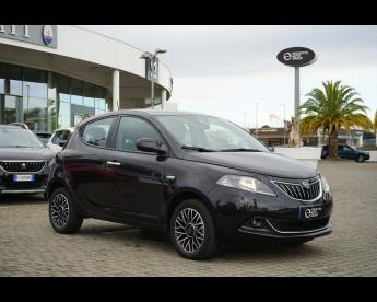 LANCIA CERTIFIED Lancia Ypsilon 3ª Serie 1.0 Firefly 5 Porte S And S Hybrid Gold P Usata - City Car Ibrido Nero - Pineto - 2313565_3