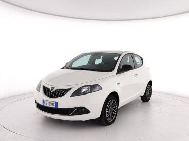 LANCIA CERTIFIED Lancia Ypsilon 1.0 Firefly 5 Porte S And S Hybrid Platino Usata - City Car Ibrido Bianco - Caserta - 2316154_3