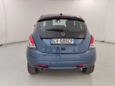 LANCIA CERTIFIED Lancia Ypsilon Iii 2021 1.0 Firefly Hybrid Platino S And S 70cv Usata - City Car Ibrido Blu - Parma - 2317022_4