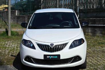LANCIA CERTIFIED Lancia Ypsilon 1.0 Firefly S And S Hybrid Ecochic Silver Usata - City Car Ibrido Bianco - Carmagnola - 2320859_2
