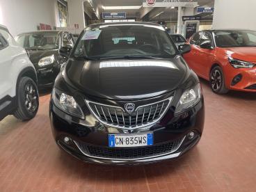 SPOTICAR Lancia Ypsilon 1.0 Firefly 5 Porte S And S Hybrid Gold Plus Usata - City Car Ibrido Nero - Casatenovo - 502323155_5