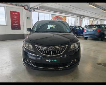LANCIA CERTIFIED Lancia Ypsilon Iii 2021 1.0 Firefly Hybrid Platino S And S 70cv Usata - City Car Ibrido Nero - Pisa - 2323793_2