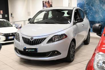 LANCIA CERTIFIED Lancia Ypsilon 1.0 Firefly S And S Hybrid Gold Usata - City Car Ibrido Blu - Carmagnola - 2324119_1