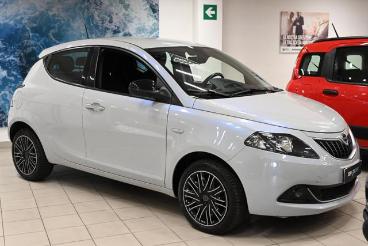 LANCIA CERTIFIED Lancia Ypsilon 1.0 Firefly S And S Hybrid Gold Usata - City Car Ibrido Blu - Carmagnola - 2324119_3