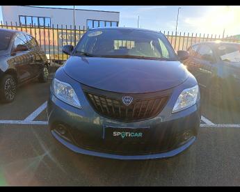 LANCIA CERTIFIED Lancia Ypsilon Iii 2021 1.0 Firefly Hybrid Platino S And S 70cv Usata - City Car Benzina Blu - Pisa - 2327903_2