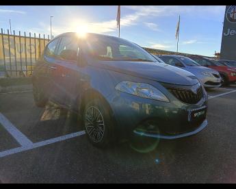 LANCIA CERTIFIED Lancia Ypsilon Iii 2021 1.0 Firefly Hybrid Platino S And S 70cv Usata - City Car Benzina Blu - Pisa - 2327903_3