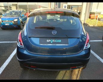 LANCIA CERTIFIED Lancia Ypsilon Iii 2021 1.0 Firefly Hybrid Platino S And S 70cv Usata - City Car Benzina Blu - Pisa - 2327903_5