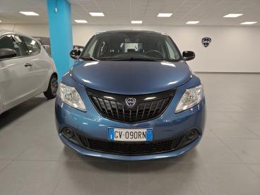 LANCIA CERTIFIED Lancia Ypsilon Nuova My23 1.0 Firefly 70 Cvstart And Stop Hybrid Usata - City Car Ibrido Blu - Charvensod - 2330102_2