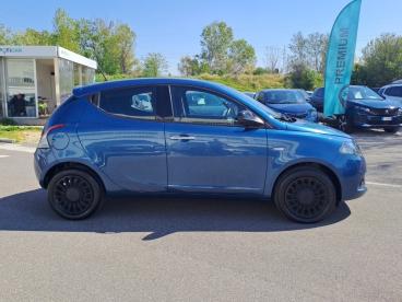 LANCIA CERTIFIED Lancia Ypsilon 1.0 Firefly 70cv S&s Hybrid Silver Usata - City Car Ibrido Blu - Roma - 2330467_2