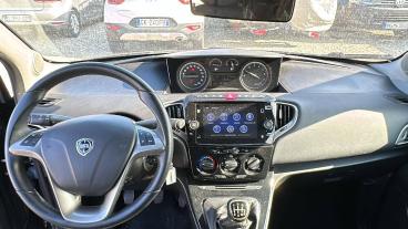 LANCIA CERTIFIED Lancia Ypsilon 1.0 70cv Hybrid Gold Usata - City Car Ibrido Nero - Fisciano - 2332214_5