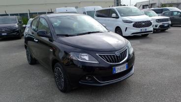 LANCIA CERTIFIED Lancia Ypsilon 1.0 Firefly 70 Cv Start And Amp,stop Hybrid Gold Usata - City Car Ibrido Nero - Fisciano - 2334688_2