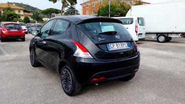 LANCIA CERTIFIED Lancia Ypsilon 1.0 Firefly 70 Cv Start And Amp,stop Hybrid Gold Usata - City Car Ibrido Nero - Fisciano - 2334688_4