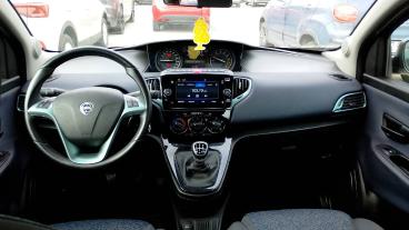 LANCIA CERTIFIED Lancia Ypsilon 1.0 Firefly 70 Cv Start And Amp,stop Hybrid Gold Usata - City Car Ibrido Nero - Fisciano - 2334688_5