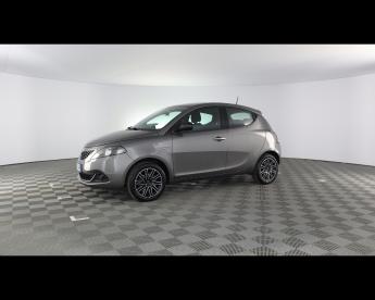 LANCIA CERTIFIED Lancia Ypsilon Iii 2021 1.0 Firefly Hybrid Gold S And S 70cv Usata - City Car Ibrido Grigio - Piacenza - 2335073_1