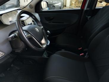LANCIA CERTIFIED Lancia Ypsilon 1.0 Firefly 5 Porte S And S Hybrid Gold Plus Usata - City Car Ibrido Rosso - Ravenna - 2335919_2