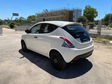 LANCIA CERTIFIED Lancia Ypsilon 1.2 69 Cv 5 Porte Gpl Ecochic Silver Usata - City Car Gpl Bianco - Foggia - 2336698_5