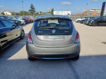 LANCIA CERTIFIED Lancia Ypsilon 1.0 Firefly 5 Porte S And S Hybrid Gold Usata - City Car Ibrido Grigio - Foggia - 2336711_3