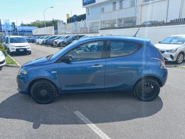 LANCIA CERTIFIED Lancia Ypsilon 1.0 Firefly 70cv S&s Hybrid Silver Usata - City Car Ibrido Blu - Roma - 2338391_4