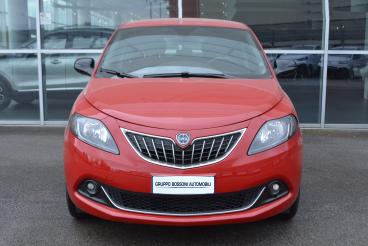 LANCIA CERTIFIED Lancia Ypsilon Iii 2015 1.0 Hybrid Gold S And S 70cv Usata - City Car Ibrido Rosso - Brescia - 2339031_2