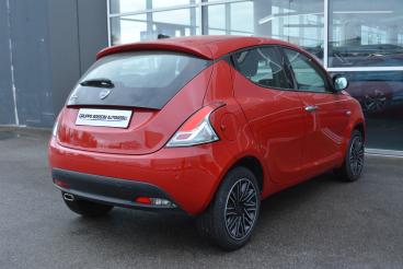 LANCIA CERTIFIED Lancia Ypsilon Iii 2015 1.0 Hybrid Gold S And S 70cv Usata - City Car Ibrido Rosso - Brescia - 2339031_3