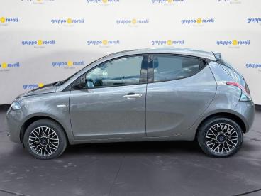 LANCIA CERTIFIED Lancia Ypsilon New 5 Porte My24 1.0 Firefly 70 Cvstart And Stop H Usata - City Car Ibrido Grigio - Roma - 2339418_3