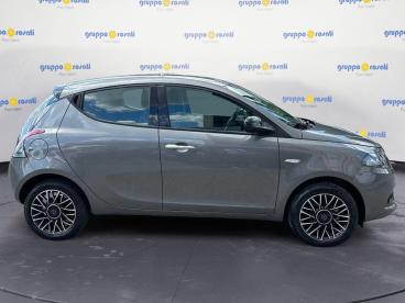 LANCIA CERTIFIED Lancia Ypsilon New 5 Porte My24 1.0 Firefly 70 Cvstart And Stop H Usata - City Car Ibrido Grigio - Roma - 2339418_4