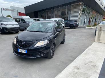 LANCIA CERTIFIED Lancia Ypsilon Ypsilon1.0 70 Cv S And Amp,s Hybrid Silver Plus Usata - City Car Ibrido Nero - Fisciano - 2340660_1