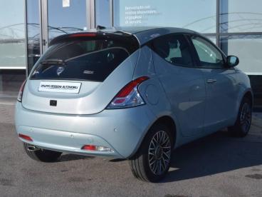 LANCIA CERTIFIED Lancia Ypsilon Iii 2021 1.0 Firefly Hybrid Gold Plus S And S 70cv Usata - City Car Ibrido Verde - Brescia - 2341207_3
