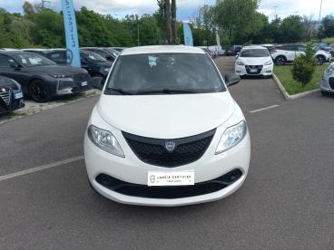 LANCIA CERTIFIED Lancia Ypsilon 1.0 70cv Firefly Hybrid S&s Silver Usata - City Car Ibrido Bianco - Roma - 2342812_2