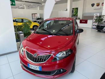 LANCIA CERTIFIED Lancia Ypsilon 1.0 Firefly 70 Cv Start And Amp,stop Hyb Usata - City Car Ibrido Rosso - Fisciano - 2343276_1