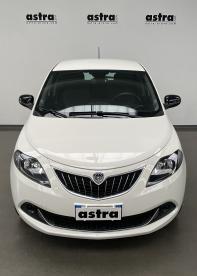 LANCIA CERTIFIED Lancia Ypsilon 1.0 Firefly 5 Porte S And S Hybrid Silver Usata - City Car Ibrido Bianco - Arona - 2344322_2